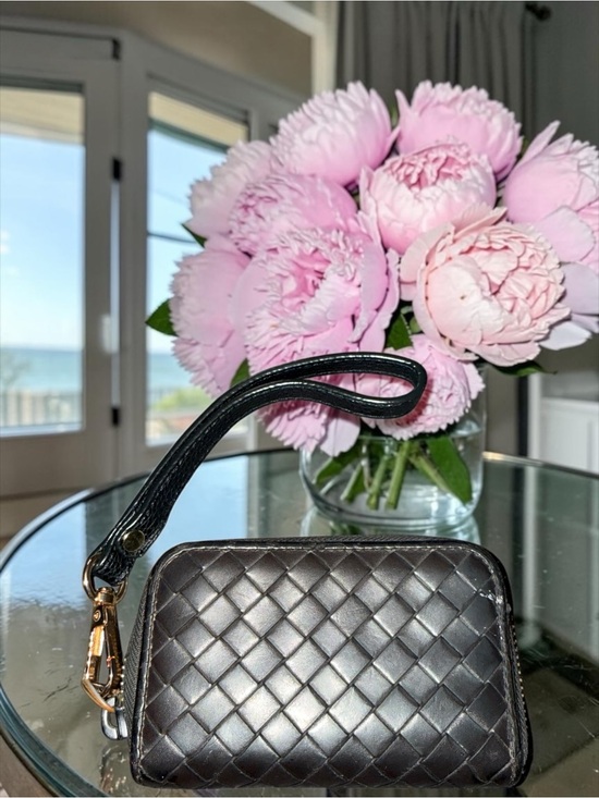 Handbags - Bottega Veneta Black Embossed Woven Leather Coin Purse w/ unbranded Wrislet